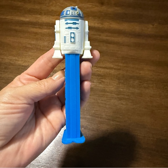 Disney R2-D2 Kids Bundle - Picture 10 of 16